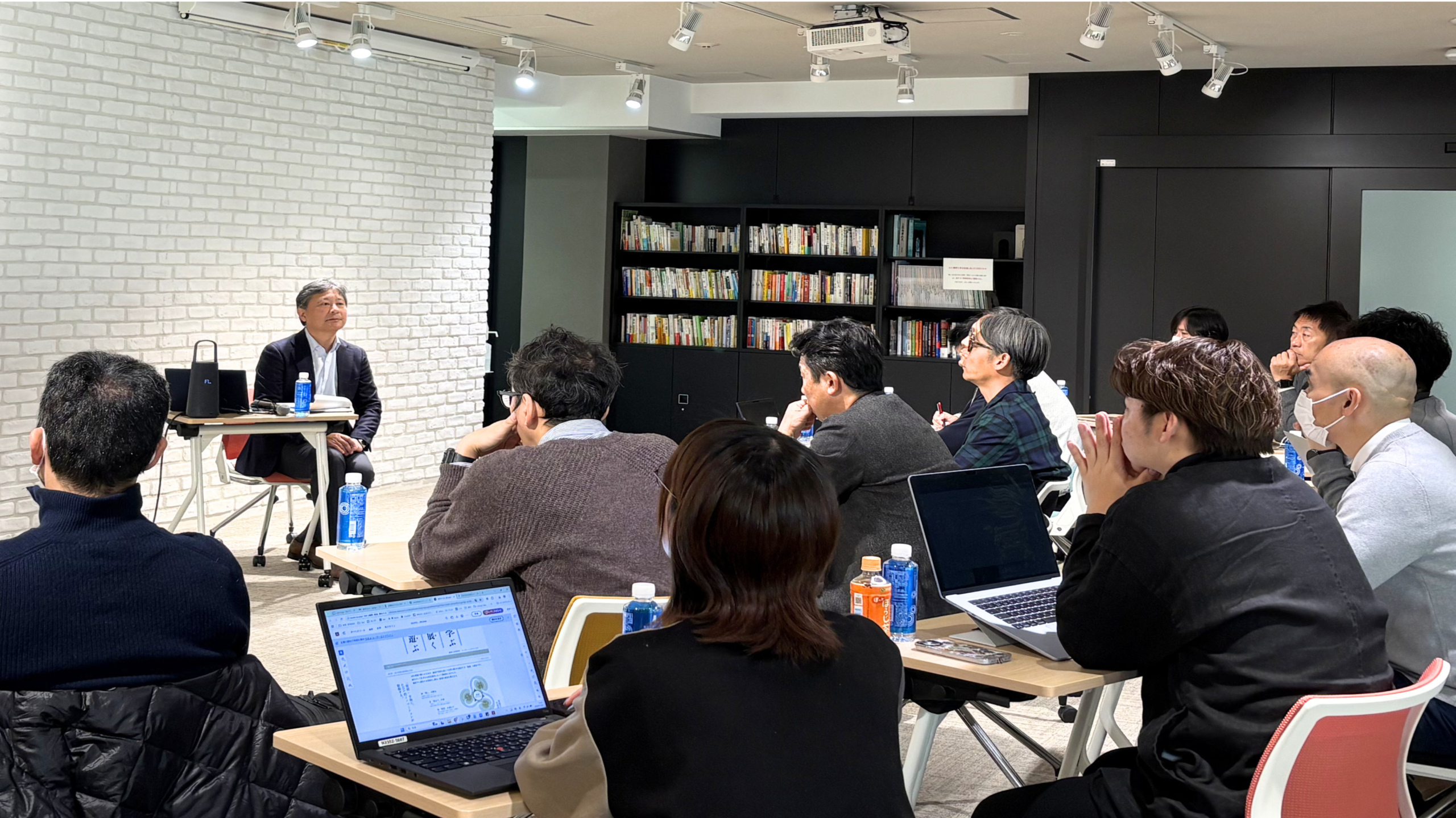 ワーキンググループ